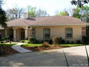 40 Captains Cove Rd, Inglis, FL 34449