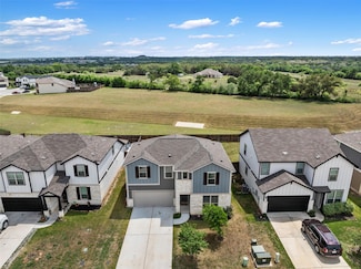 713 Hummingbird Ln, Leander, TX 78641