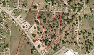 00 Rossville Rd, Devine, TX 78016