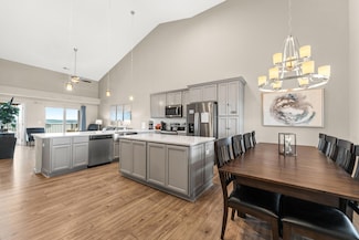 200 Majestic Dr Unit 423, Branson, MO 65616