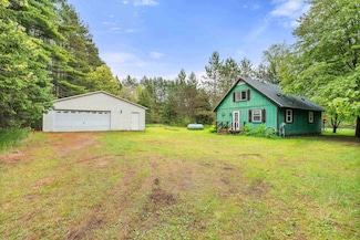10533 2nd Ave, Almond, WI 54909