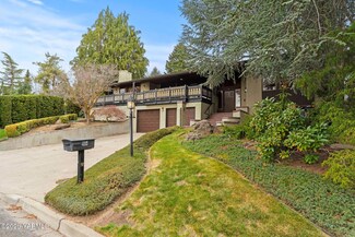 904 Coach Ct, Yakima, WA 98908