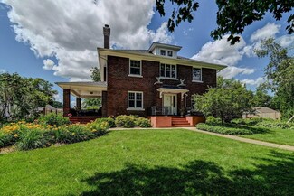 434 S Charles St, Columbus, WI 53925