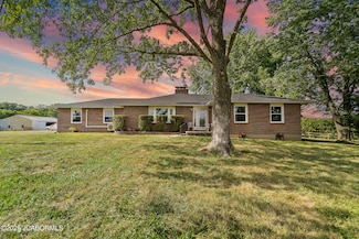 10221 County Road 152, Williamsburg, MO 63388