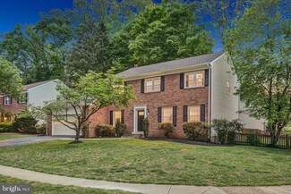 8407 Gambrill Ln, Springfield, VA 22153