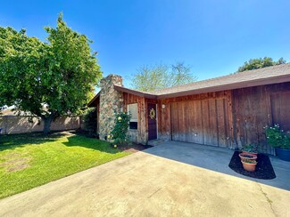140 Mathew St, Porterville, CA 93257