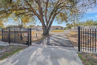 2420 6th Ave SE, Naples, FL 34117