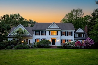 69 Exeter Rd, North Hampton, NH 03862