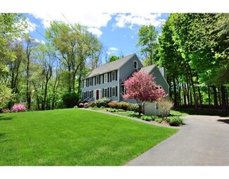 66 Wild Rose Dr, Andover, MA 01810