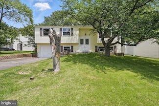 1258 Magnolia Ln, Herndon, VA 20170
