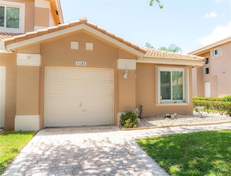 1102 SW 158th Ave Unit 6, Pembroke Pines, FL 33027