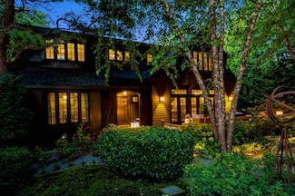 12 Somerset Rd, Provincetown, MA 02657