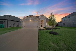 831 Cavalcade Dr, Ferris, TX 75125