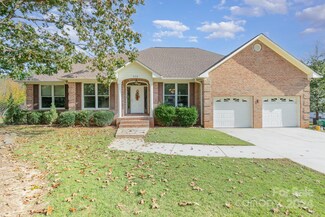 926 Clover Park Dr, Clover, SC 29710
