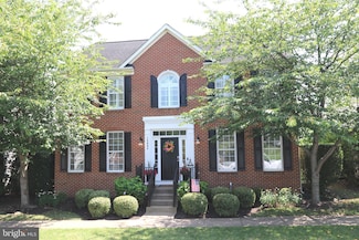 18008 Densworth Mews, Gainesville, VA 20155