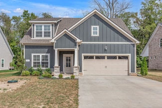 446 Ruby Oaks Ln, Murfreesboro, TN 37128