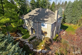 3205 Pine Woods Ln, Carpentersville, IL 60110