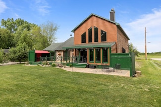 6764 Lee Harbor Ln, Oshkosh, WI 54902