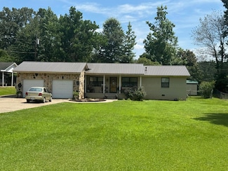 1107 Forest Rd, Jasper, AL 35504