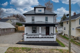 498 Clarendon St, Newark, OH 43055