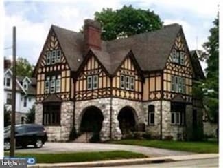 25 Montrose Ave Unit 4, Bryn Mawr, PA 19010
