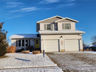 2180 Daleview Dr, Marion, IA 52302