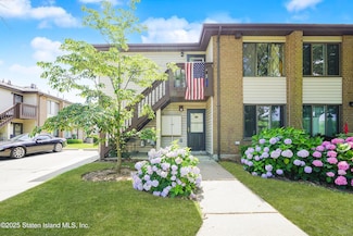 40 Meadow Place Unit A, Staten Island, NY 10306