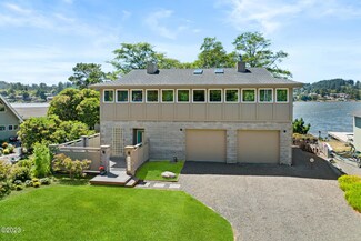 2941 NE Loop Dr, Otis, OR 97368