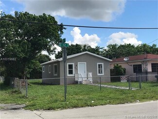 895 NW 112th St, Miami, FL 33168
