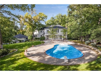 6321 Interlachen Blvd, Edina, MN 55436