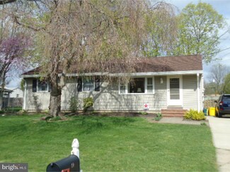 18 Running Brook Rd, Ewing, NJ 08638