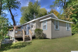 7 Oriole Rd, Craryville, NY 12521
