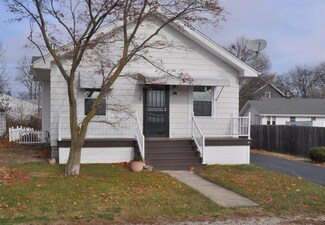 920 Elmer Ave, Fort Wayne, IN 46808