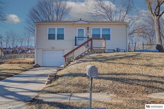 7618 S 22nd St, Bellevue, NE 68147