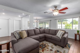 3117 N 41st Place, Phoenix, AZ 85018