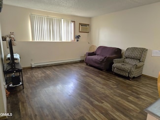 1112 Portland Dr Unit 104, Bismarck, ND 58504