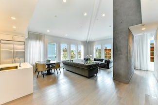 945 E Broadway Unit 7, Boston, MA 02127