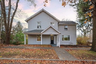 928 Washington Ave, Oakmont, PA 15139