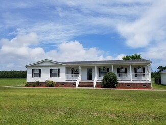 224 Whitehouse Fork Rd, Swansboro, NC 28584