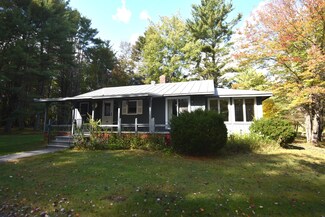 87 Mountain Rd, Saint Albans, ME 04971