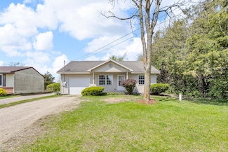 12938 Kelley Rd, Brooklyn, MI 49230