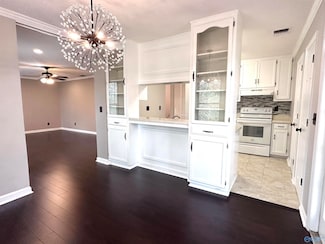 2101 Woodlawn Dr SW, Huntsville, AL 35802