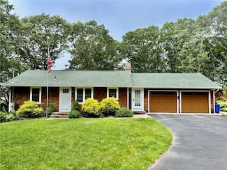 10 Lakeside Dr, Charlestown, RI 02813