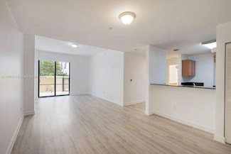 8395 SW 73rd Ave Unit 405, Miami, FL 33143