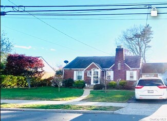 726 Northern Pkwy, Uniondale, NY 11553