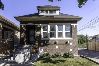 7045 S Oakley Ave, Chicago, IL 60636