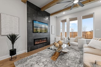 1009 Chandler Rd, Denton, TX 76207