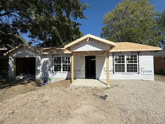 1106 Mitchem Dr, Urbana, IL 61801