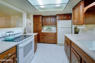 3040 N Conestoga Ave, Tucson, AZ 85749