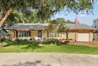 612 Kathy Dr, Seguin, TX 78155